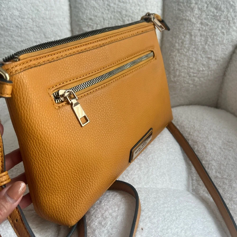 Marc New York compact pebbled